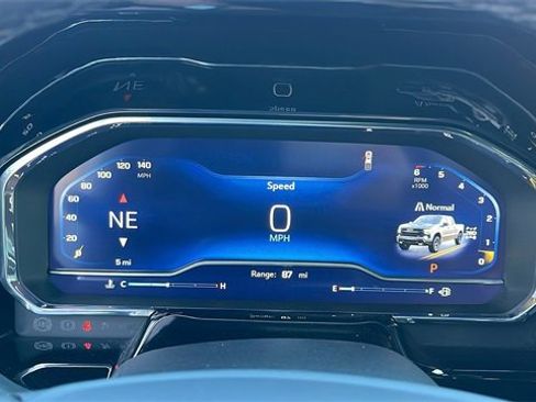 Used 2025 Chevrolet Silverado 1500 LT Trail Boss w/ Convenience Package II image 26