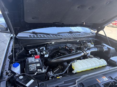 Certified 2025 Ford Expedition Platinum image 60