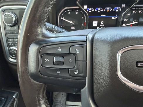 Used 2022 GMC Sierra 3500 Denali w/ Denali Ultimate Package image 8
