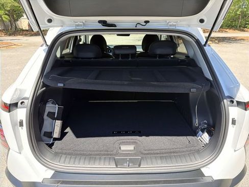 Used 2026 Hyundai Kona SEL Premium FWD image 25