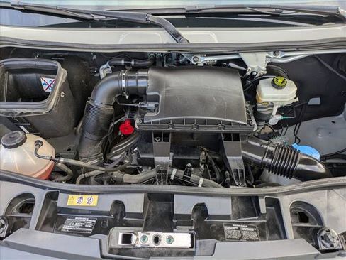 Used 2022 Mercedes-Benz Sprinter 2500 image 20
