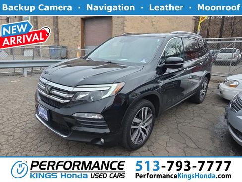 Used 2016 Honda Pilot Touring image 1