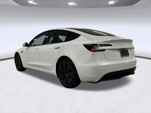 Used 2025 Tesla Model 3 Long Range RWD image 3