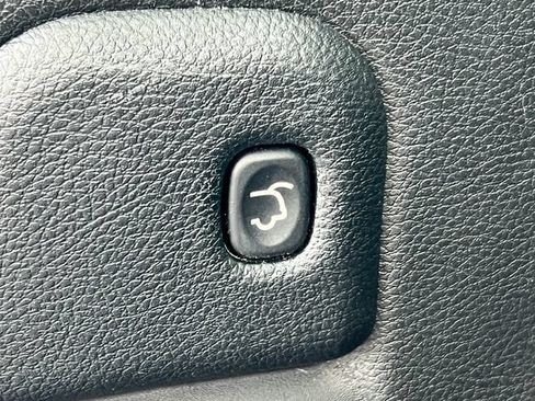 Used 2020 Jeep Grand Cherokee High Altitude AWD/4WD image 40