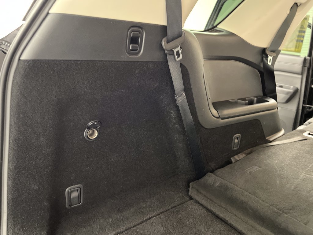 Used 2025 Nissan Pathfinder SL AWD/4WD image 41