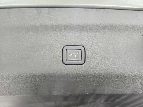 Used 2023 Chevrolet Tahoe Premier image 51