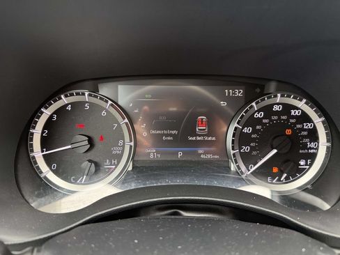 Used 2023 Toyota Highlander XLE AWD/4WD image 15