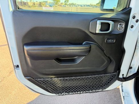 Used 2018 Jeep Wrangler Unlimited Sport S image 22