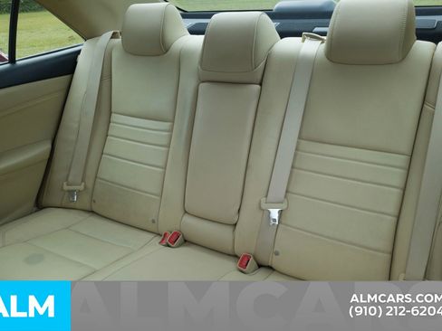 Used 2017 Toyota Camry XLE w/ Moonroof Package FWD image 17