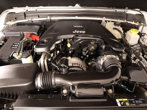 Used 2020 Jeep Gladiator Overland image 20