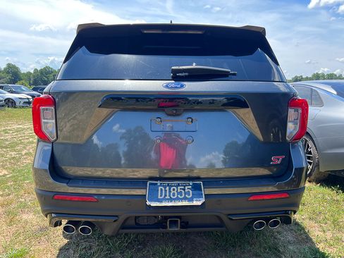 Used 2020 Ford Explorer ST w/ ST High-Performance Pack AWD/4WD image 4