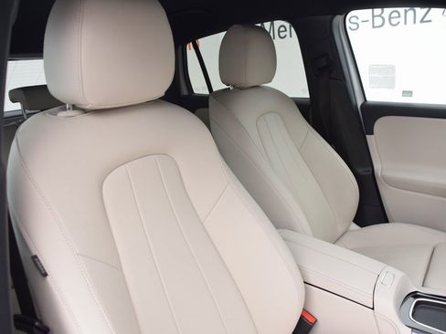 Certified 2025 Mercedes-Benz GLA 250 image 16