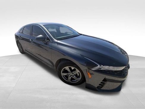 Used 2021 Kia K5 LXS FWD image 15