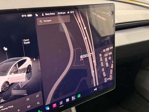 Used 2025 Tesla Model 3 Long Range RWD image 19