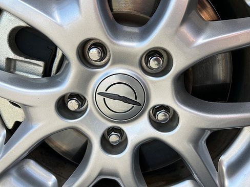 Used 2025 Chrysler Pacifica Select FWD image 14