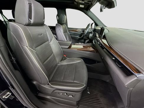 Used 2024 Cadillac Escalade ESV Premium Luxury w/ LPO, Floor Liner Package AWD/4WD image 32