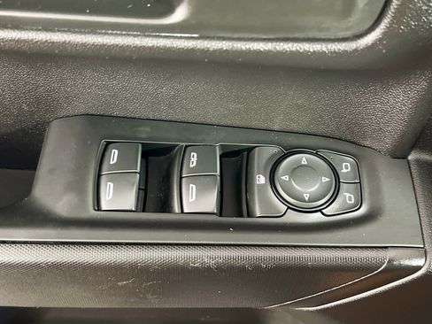 Used 2024 Chevrolet Silverado 1500 Custom image 18