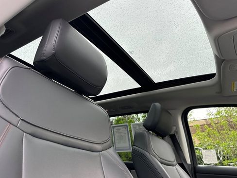 Used 2025 Ford Expedition Max Active image 16