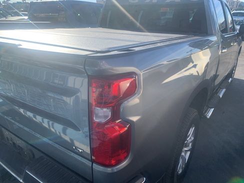 Used 2021 Chevrolet Silverado 1500 LT image 6