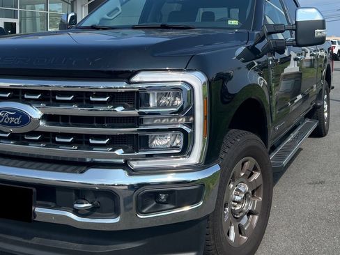 Used 2024 Ford F250 Lariat w/ Chrome Package AWD/4WD image 3