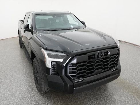 New 2026 Toyota Tundra Limited AWD/4WD image 17