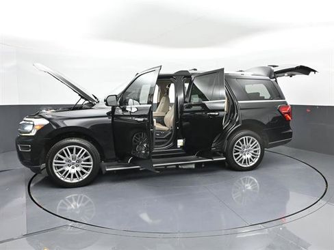 Used 2023 Ford Expedition Limited RWD image 52