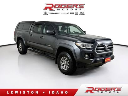 Used 2016 Toyota Tacoma SR5 w/ SR5 Appearance Package (SN)