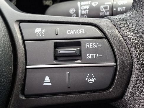 Used 2023 Honda CR-V LX image 22