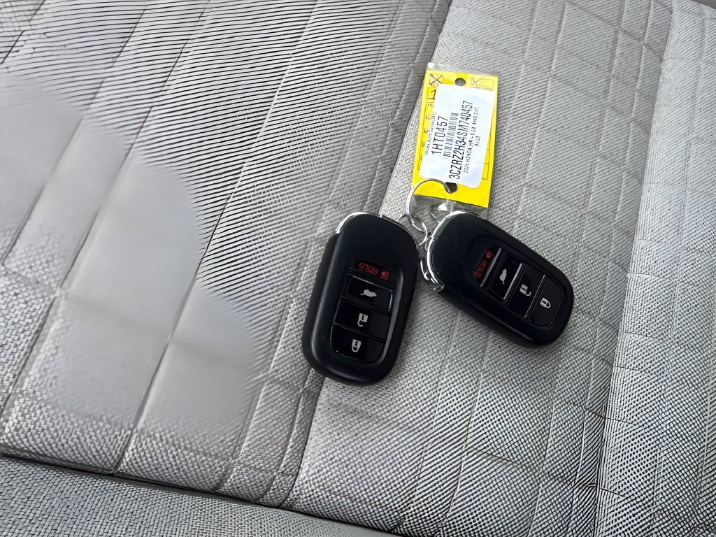 Used 2025 Honda HR-V LX image 27