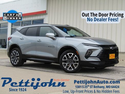 Used 2025 Chevrolet Blazer RS AWD/4WD image 1