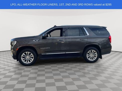 Used 2021 GMC Yukon SLT w/ SLT Luxury Plus Package image 3