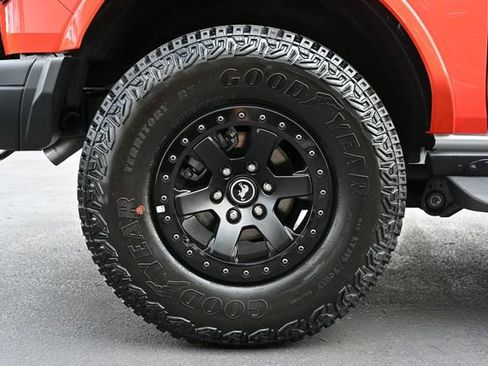 Used 2025 Ford Bronco Stroppe Edition image 16