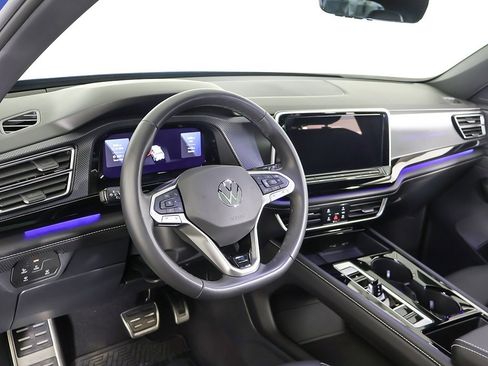 New 2024 Volkswagen Atlas Cross Sport SEL R-Line image 30