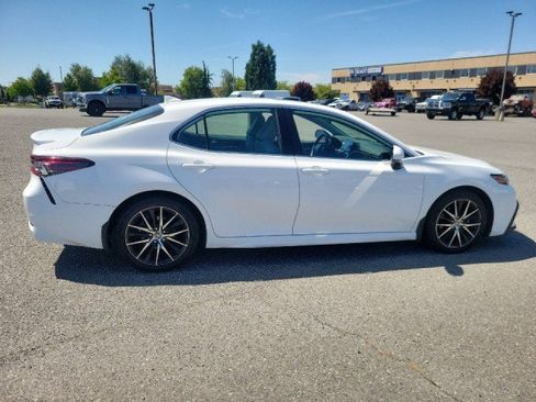 Used 2024 Toyota Camry SE w/ Cold Weather Package AWD/4WD image 10
