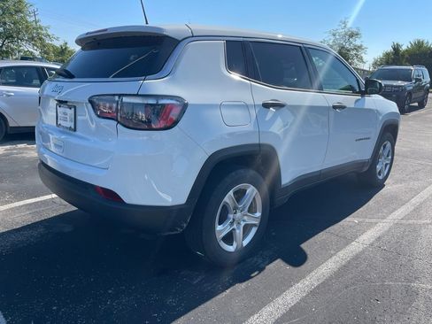 Used 2024 Jeep Compass Sport AWD/4WD image 5