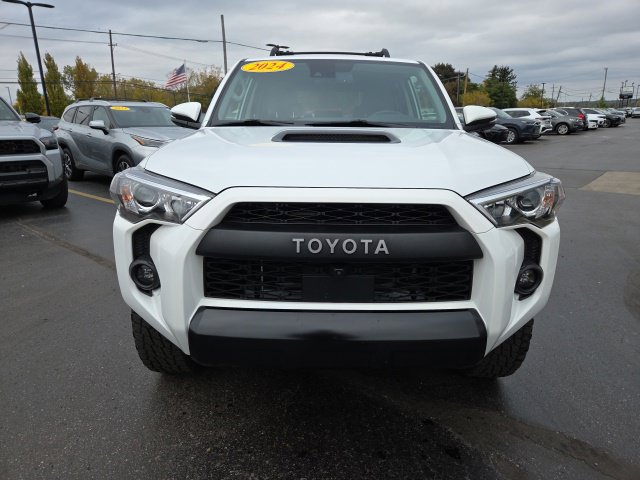 Used 2024 Toyota 4Runner TRD Pro AWD/4WD image 2