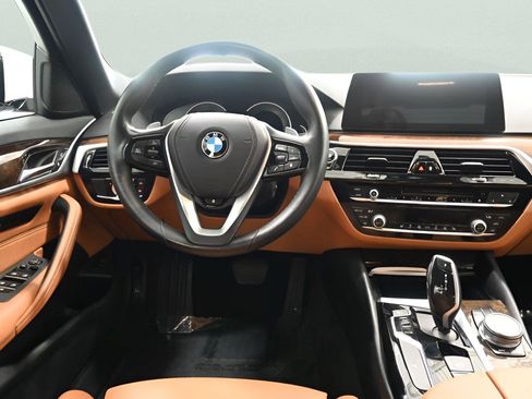 Used 2019 BMW 540i xDrive w/ Convenience Package AWD/4WD image 11