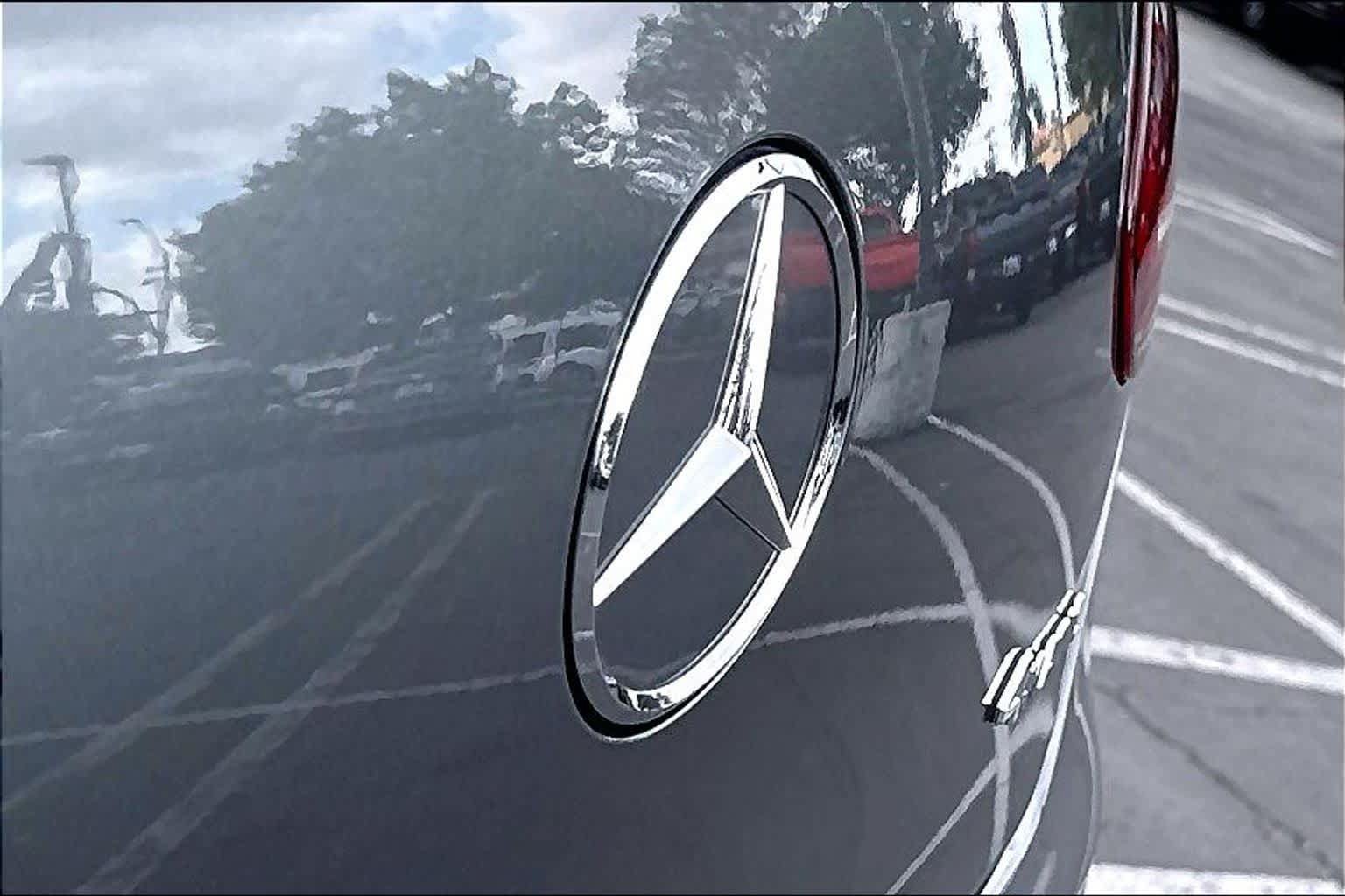 Used 2019 Mercedes-Benz GLC 300 4MATIC Coupe image 30