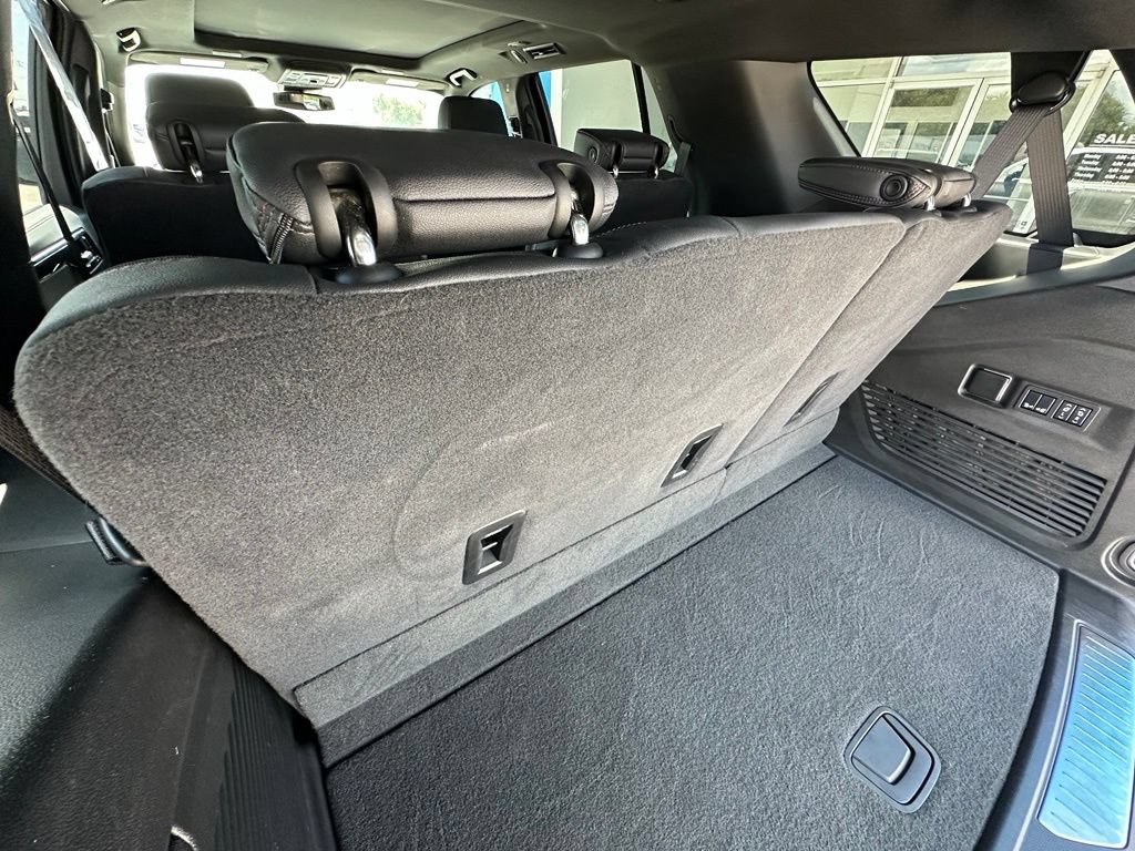 Used 2025 Chevrolet Tahoe RST w/ Comfort Package RWD image 28