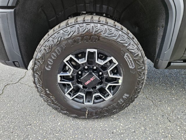 New 2026 GMC Sierra 2500 AT4X AWD/4WD image 9