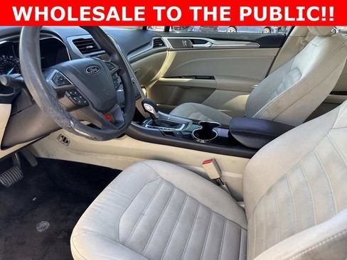 Used 2014 Ford Fusion SE image 12