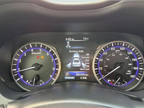 Used 2017 INFINITI Q60 Red Sport 400 RWD image 26