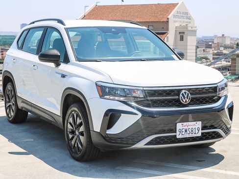 Used 2023 Volkswagen Taos S image 3