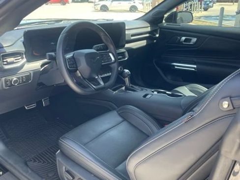 Used 2024 Ford Mustang Premium RWD image 10