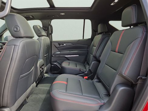New 2026 Chevrolet Traverse RS FWD image 10