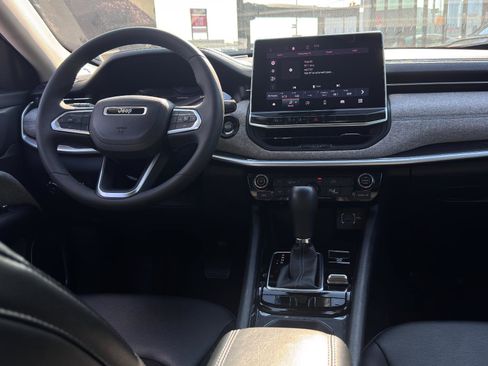 Used 2022 Jeep Compass Latitude image 26