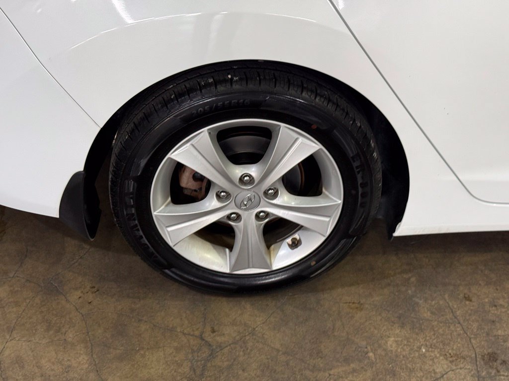 Used 2016 Hyundai Elantra Value Edition FWD image 6