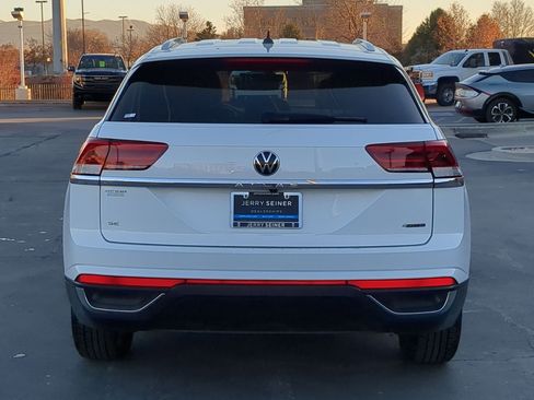 Used 2023 Volkswagen Atlas Cross Sport SE image 5