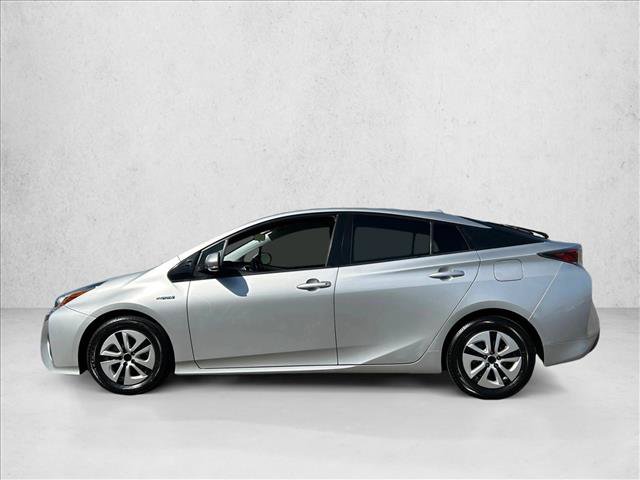 Used 2017 Toyota Prius Three w/ Carpet Mat Package FWD image 9