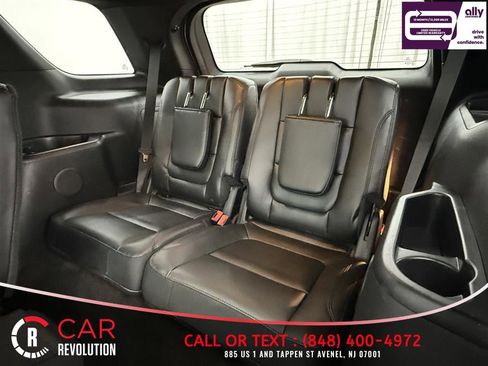 Used 2016 Ford Explorer XLT w/ Equipment Group 202A image 46